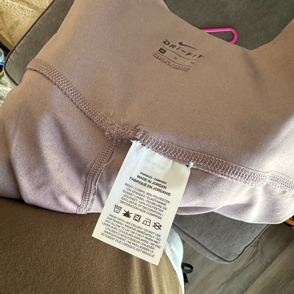 Nike Purple Dry fit Size Medium Yoga Fit Leggings - Picture 3 of 6